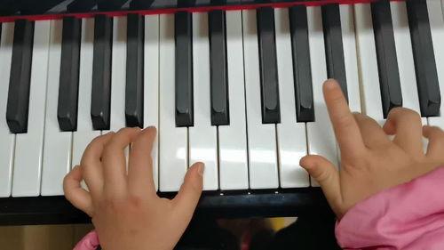 幼儿钢琴视频,指尖舞动，音符飞扬