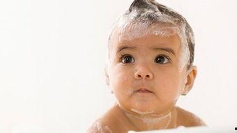 早产儿洗澡视频,温馨呵护，安全护航